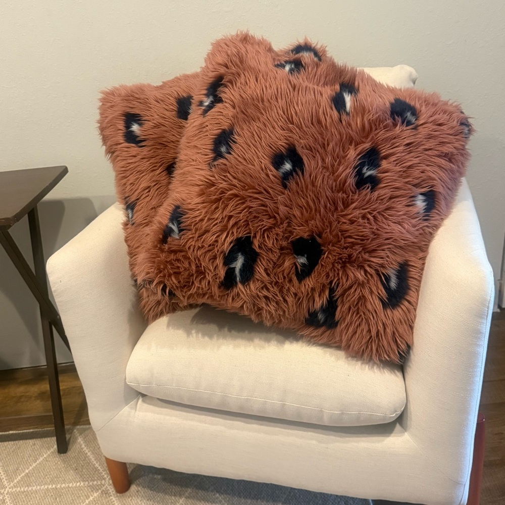 Anthropologie Dalia Faux Fur Pillow Set of 2 - Picture 3 of 5